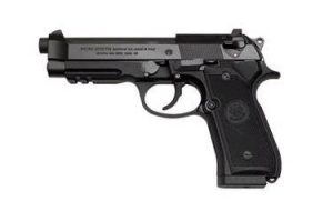 INCLUDES (3) 10RD MAGAZINES